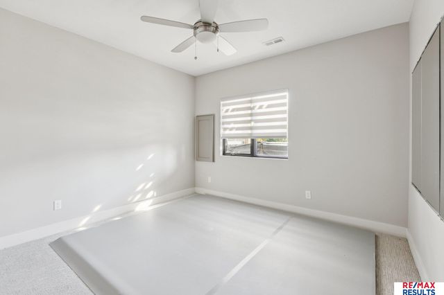 2313 S 220 Circle, Elkhorn, NE 68022