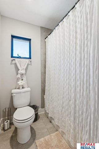 2313 S 220 Circle, Elkhorn, NE 68022