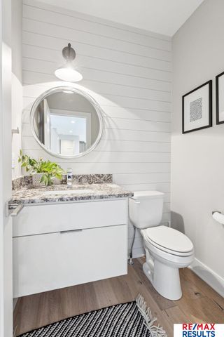 2313 S 220 Circle, Elkhorn, NE 68022