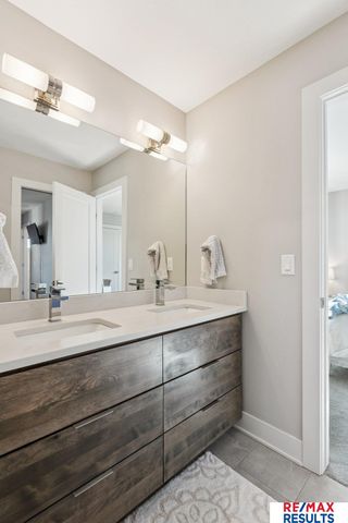 2313 S 220 Circle, Elkhorn, NE 68022