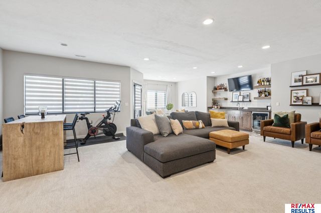 2313 S 220 Circle, Elkhorn, NE 68022