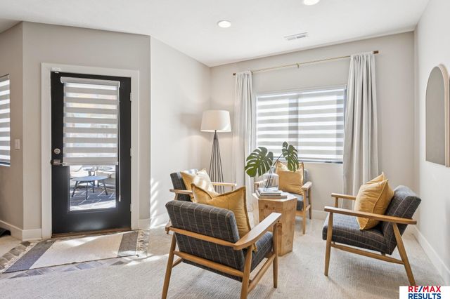 2313 S 220 Circle, Elkhorn, NE 68022