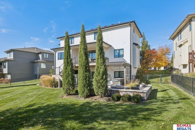 2313 S 220 Circle, Elkhorn, NE 68022