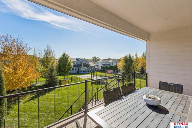 2313 S 220 Circle, Elkhorn, NE 68022