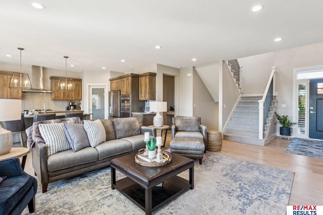 2313 S 220 Circle, Elkhorn, NE 68022