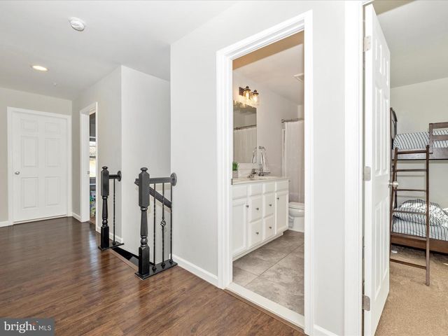 2813 HILLFIELD DR, Frederick, MD 21702