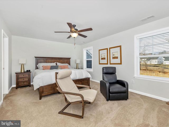 2813 HILLFIELD DR, Frederick, MD 21702