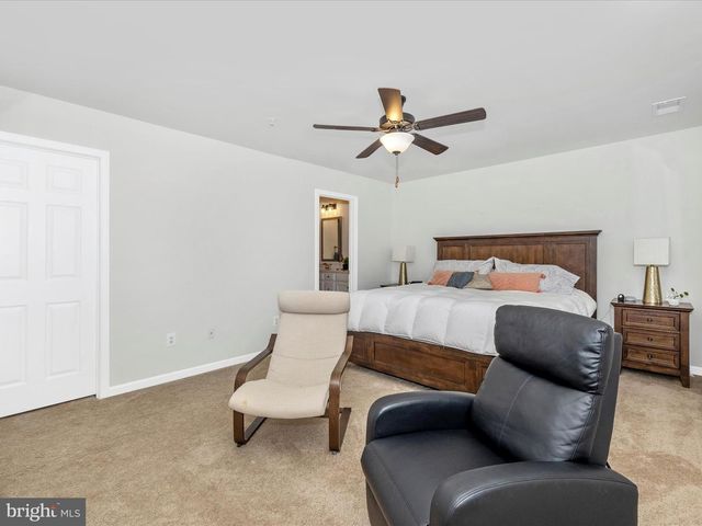 2813 HILLFIELD DR, Frederick, MD 21702