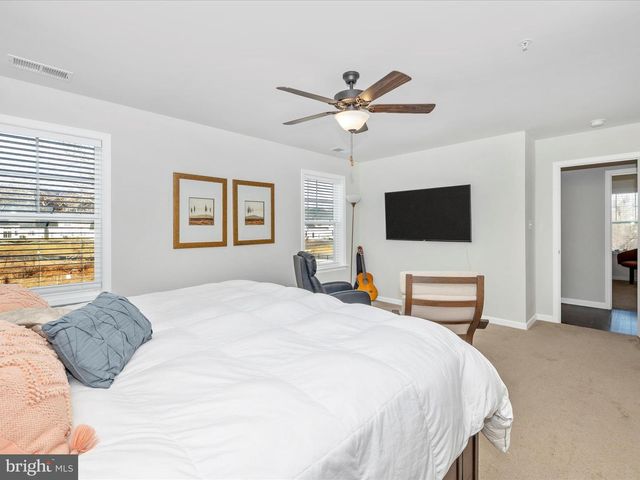 2813 HILLFIELD DR, Frederick, MD 21702