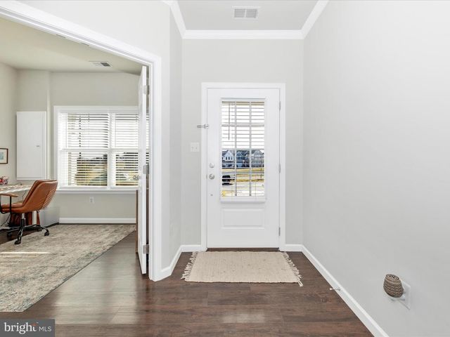 2813 HILLFIELD DR, Frederick, MD 21702