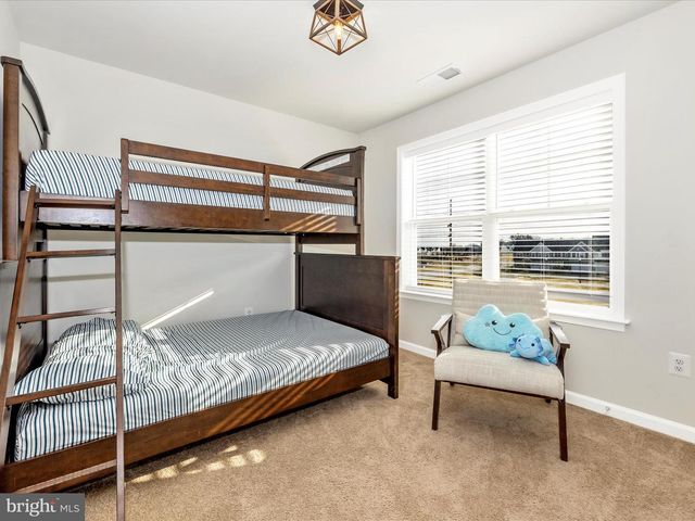 2813 HILLFIELD DR, Frederick, MD 21702
