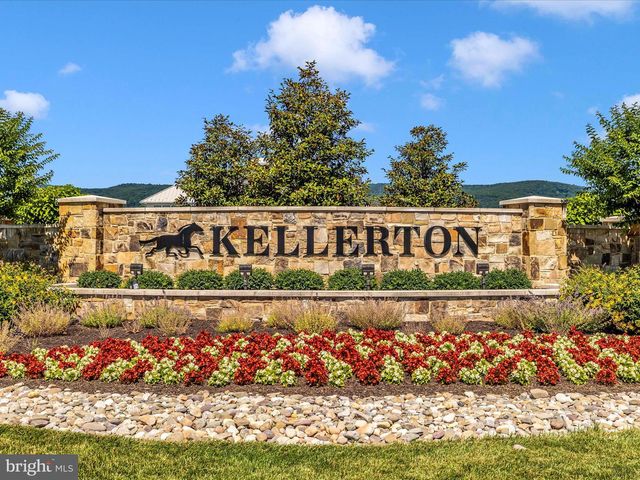 2813 HILLFIELD DR, Frederick, MD 21702
