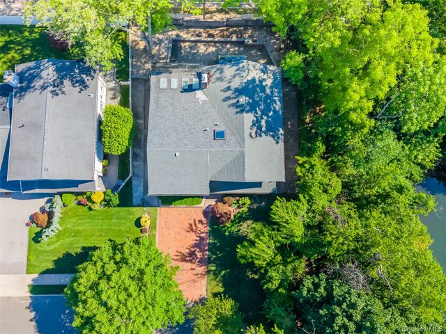 159 South Drive, New Hyde Park, NY 11040