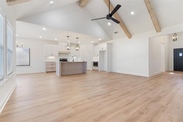 6905 SW Orange Avenue, Bentonville, AR 72713