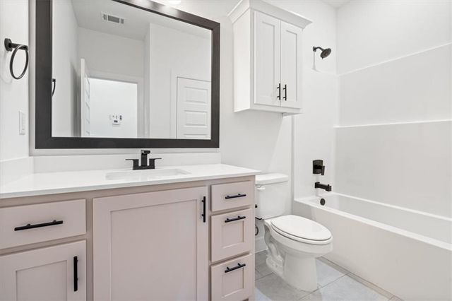 6905 SW Orange Avenue, Bentonville, AR 72713