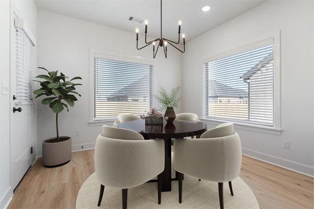 6905 SW Orange Avenue, Bentonville, AR 72713