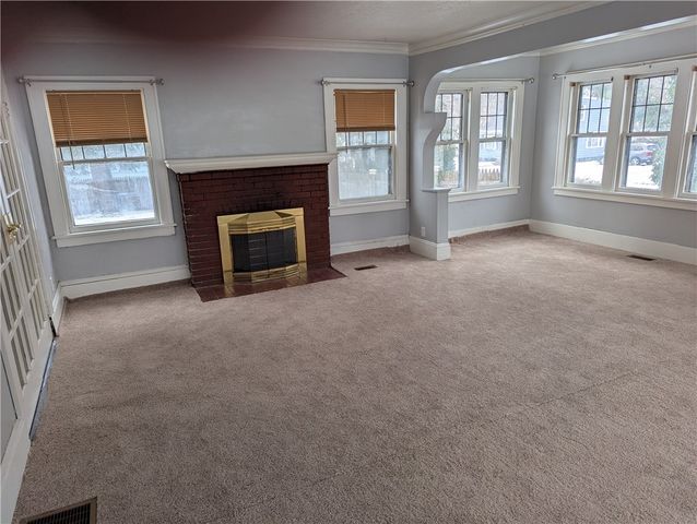 95 Fieldwood Drive, Rochester, NY 14609