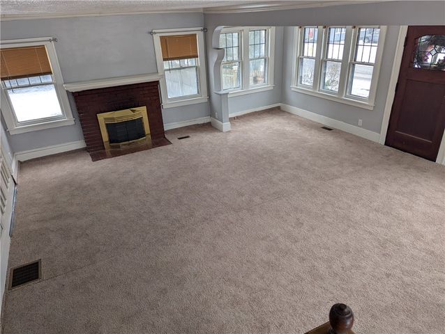 95 Fieldwood Drive, Rochester, NY 14609