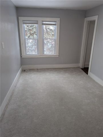 95 Fieldwood Drive, Rochester, NY 14609