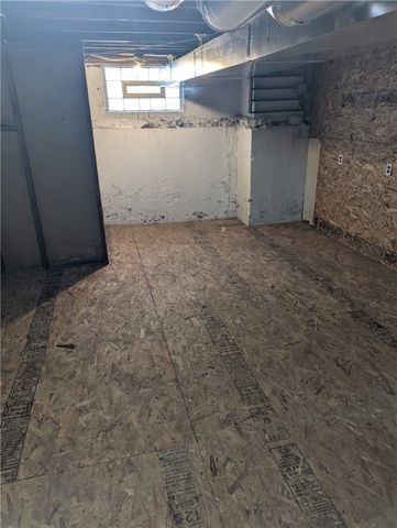 95 Fieldwood Drive, Rochester, NY 14609