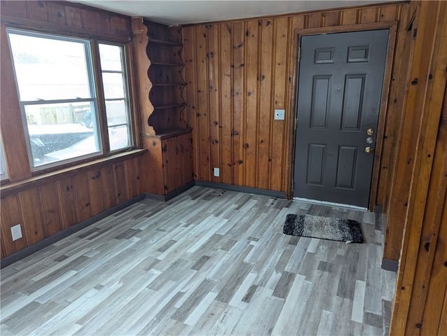 95 Fieldwood Drive, Rochester, NY 14609