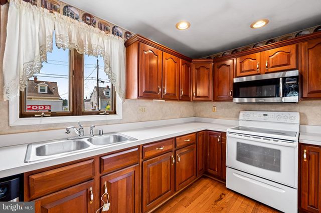 8212 PEACH ORCHARD RD, Baltimore, MD 21222
