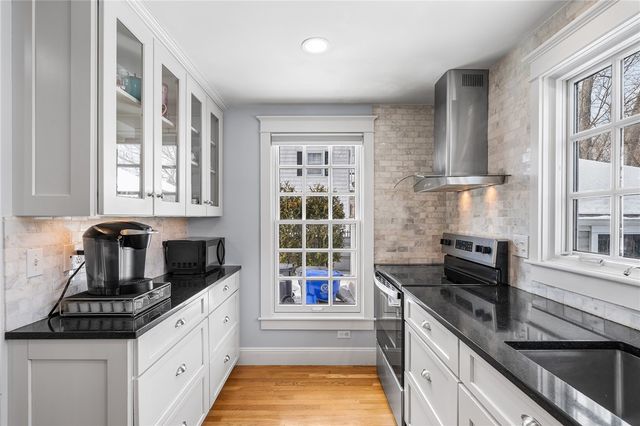 224 Centre Street, East Providence, RI 02916