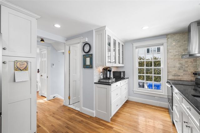 224 Centre Street, East Providence, RI 02916