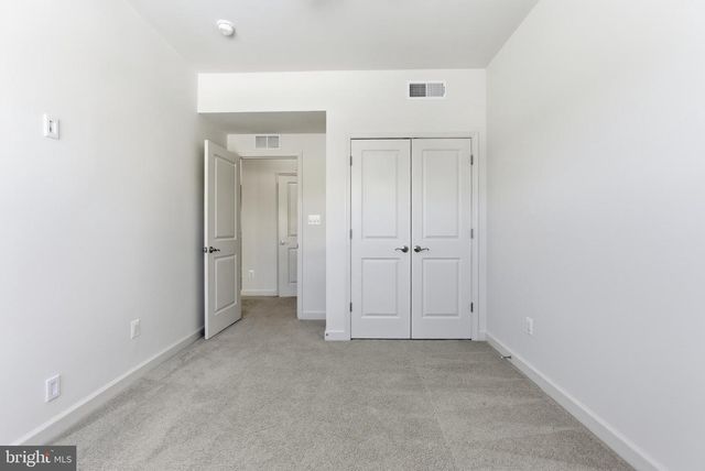 8274 WHITE STAR XING, Pasadena, MD 21122