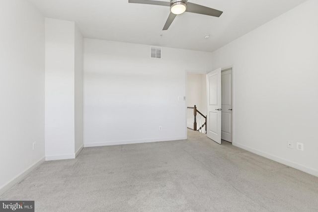 8274 WHITE STAR XING, Pasadena, MD 21122