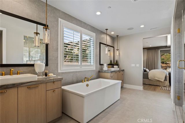 9522 N Andora Avenue, Chatsworth, CA 91311