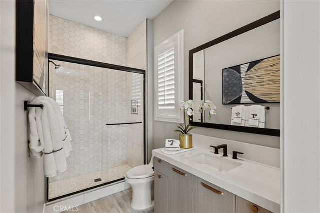 9522 N Andora Avenue, Chatsworth, CA 91311