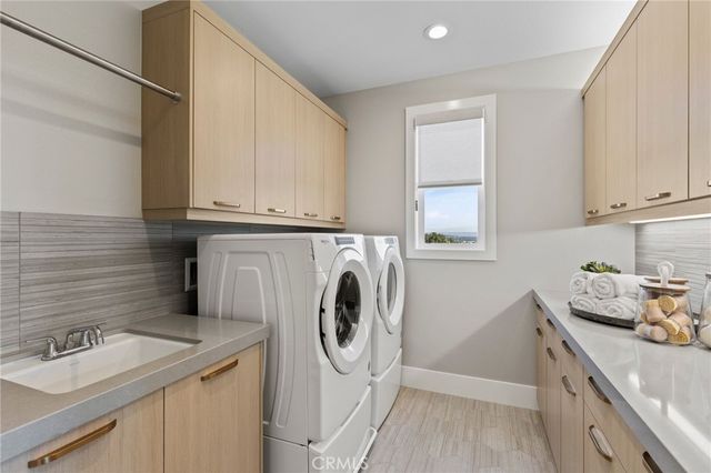9522 N Andora Avenue, Chatsworth, CA 91311