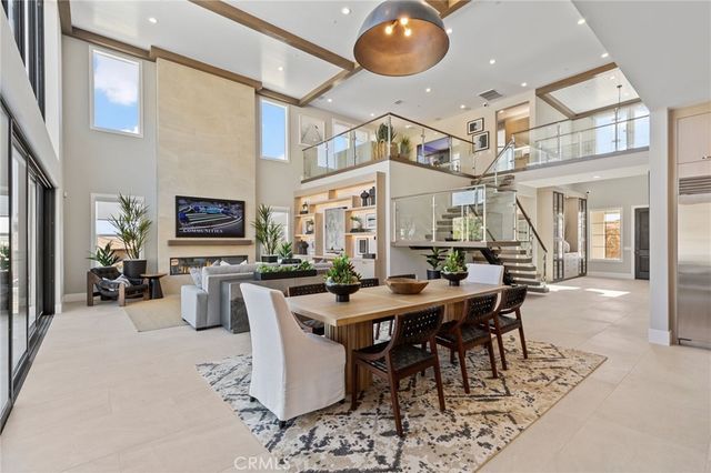 9522 N Andora Avenue, Chatsworth, CA 91311