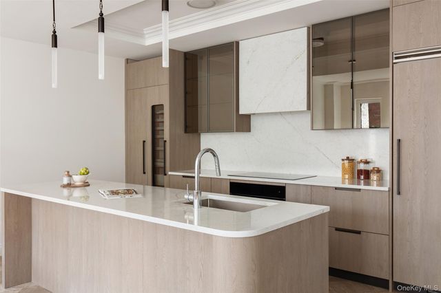 78-29 Austin Street TH13, Forest Hills, NY 11375