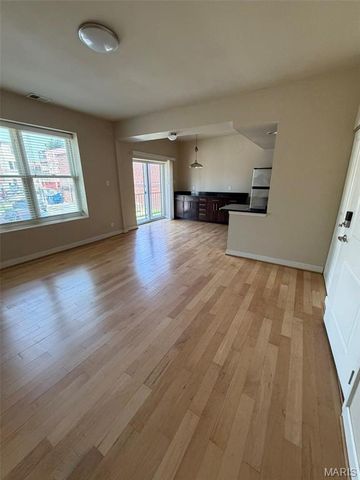 5621 Pershing Avenue 13, St Louis, MO 63112