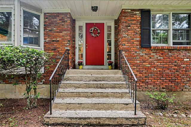 33 Sabbathday Hill Road, South Salem, NY 10590