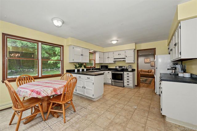 33 Sabbathday Hill Road, South Salem, NY 10590