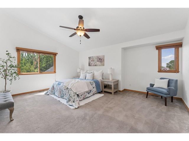 2413 Willow Ln, Longmont, CO 80503