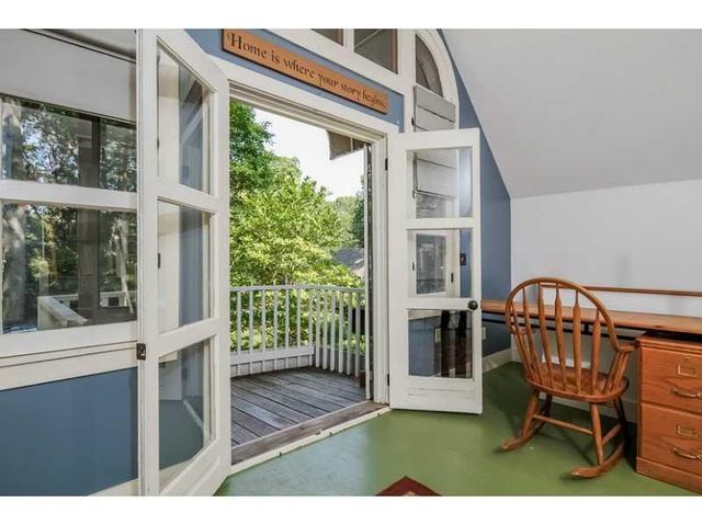 49 Sanford Avenue, North Kingstown, RI 02852