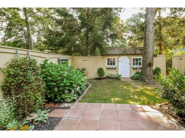 49 Sanford Avenue, North Kingstown, RI 02852