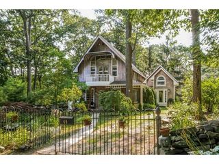 49 Sanford Avenue, North Kingstown, RI 02852