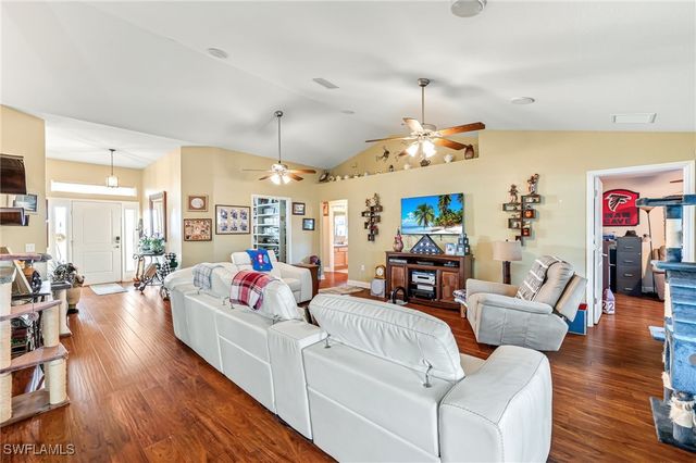 1918 Richmond AVE N, Lehigh Acres, FL 33972