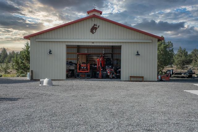 12213 SW Ranch Road, Powell Butte, OR 97753