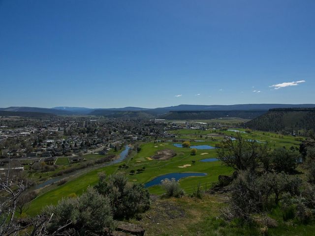 12213 SW Ranch Road, Powell Butte, OR 97753