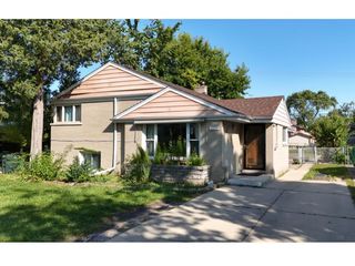 3814 W Sherwin Avenue, Lincolnwood, IL 60712