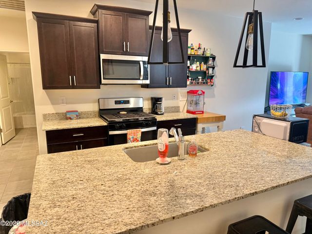4850 E Greenway Wash Drive, Tucson, AZ 85706