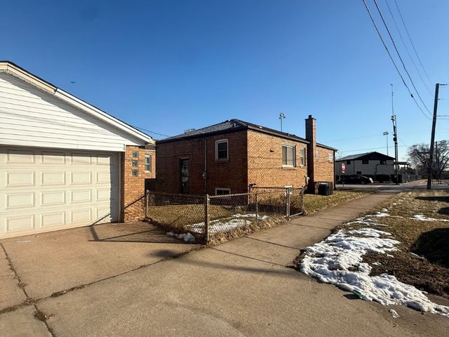 12484 S Michigan Avenue, Chicago, IL 60628