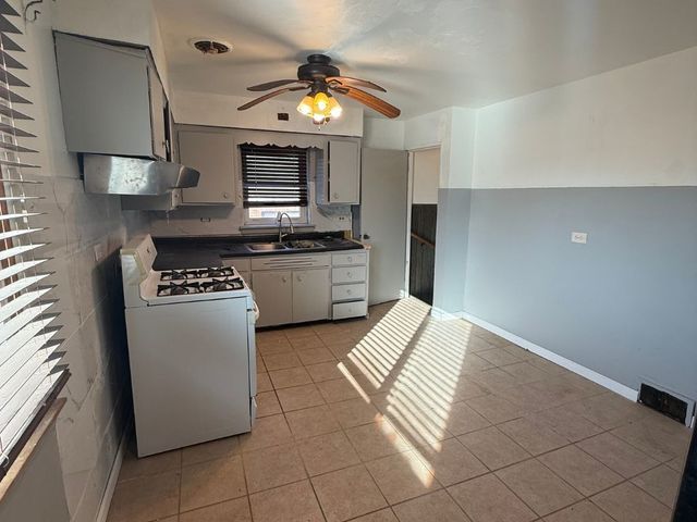 12484 S Michigan Avenue, Chicago, IL 60628