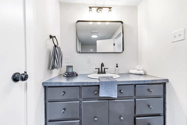 630 LEE STREET, Seymour, WI 54165